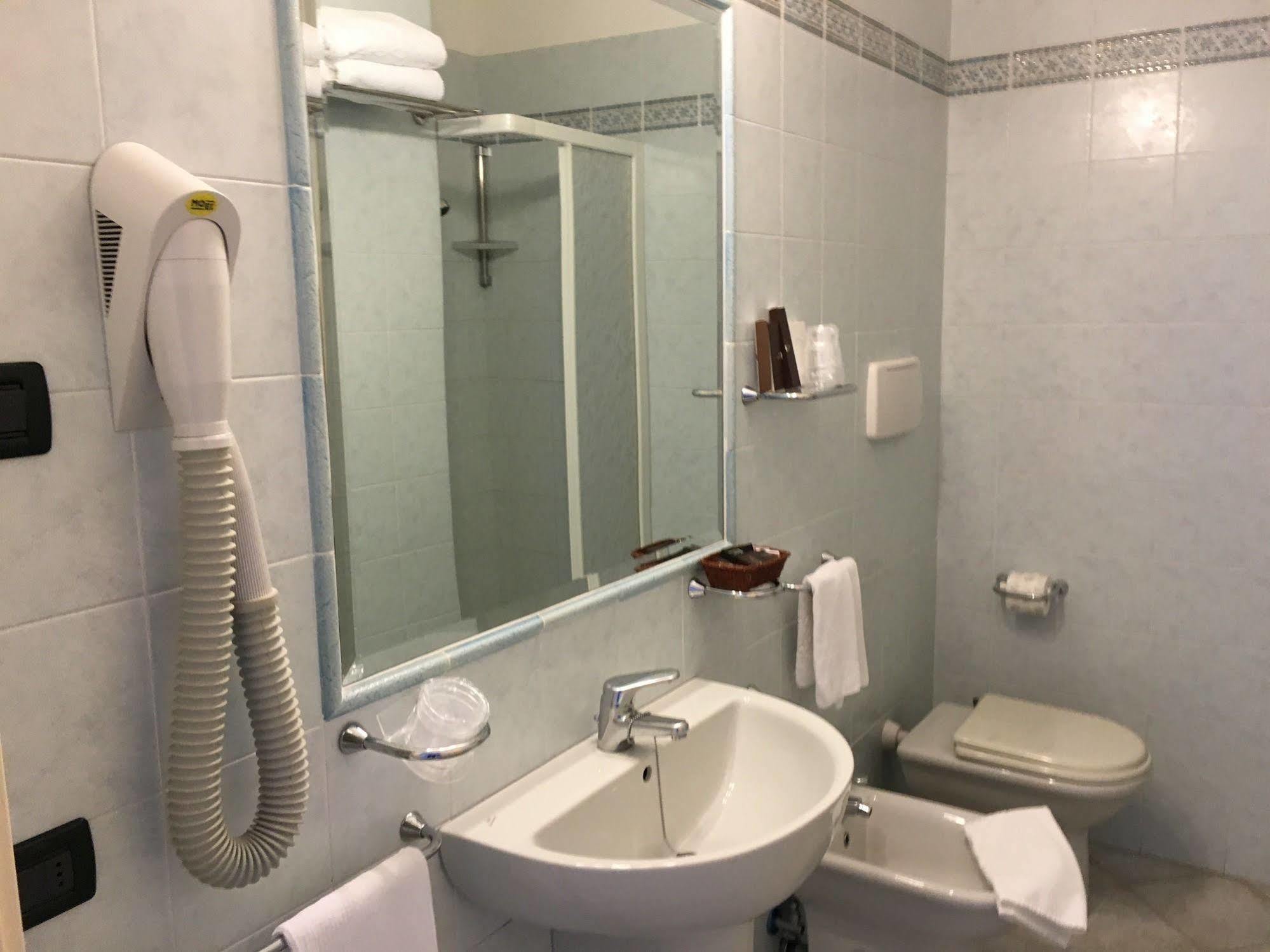 Hotel Nantis Castelsardo Ngoại thất bức ảnh
